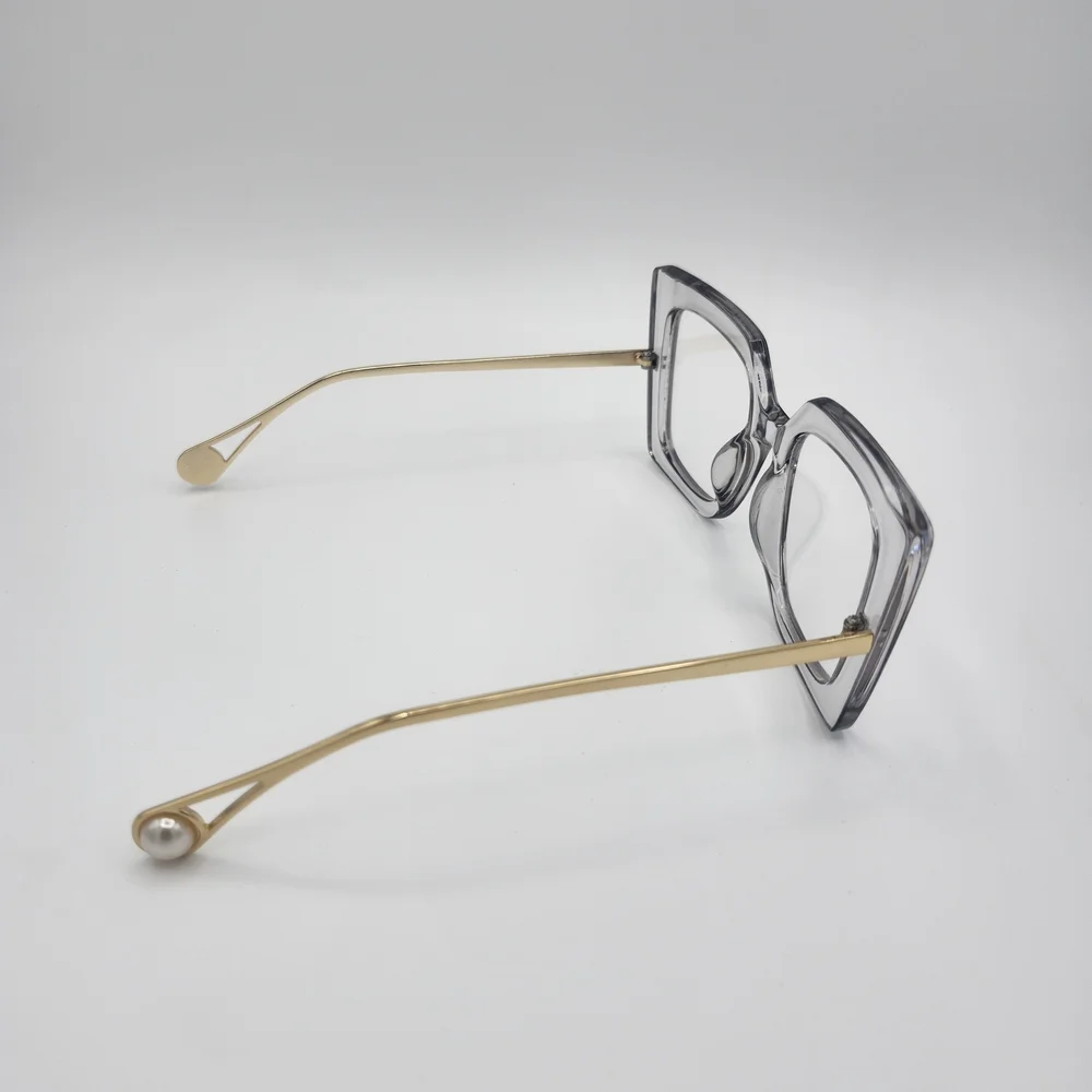 Chic Transparent Cat-Eye Glasses - Picture 2 of 4